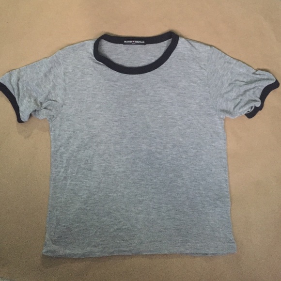 Brandy Melville Tshirt