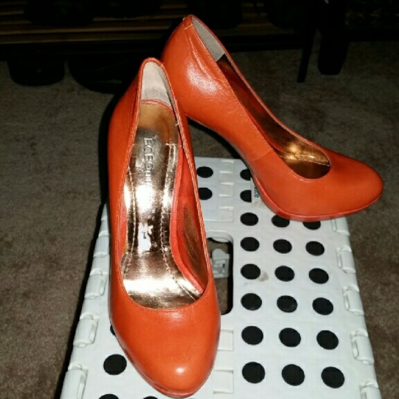 Heels - Picture 2 of 3