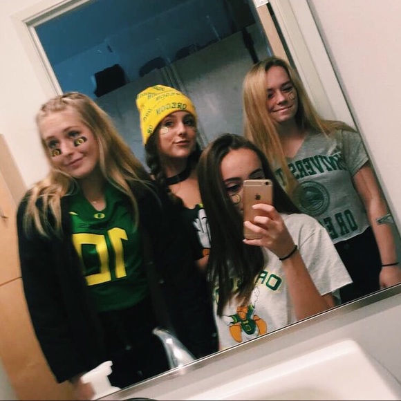 Meet your Posher, Lindsay - Picture 5 of 5