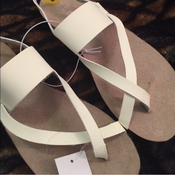 •ESPRIT Sandals• - Picture 4 of 4