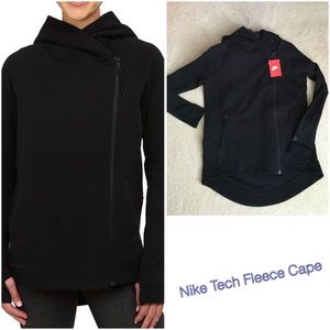 ‼️Nike tech Fleece Cape‼️