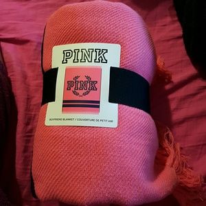 BNWT VICTORIA SECRET boyfriend blanket