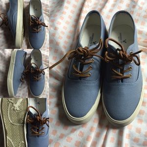 Never Worn! American Eagle Canvas Shoes