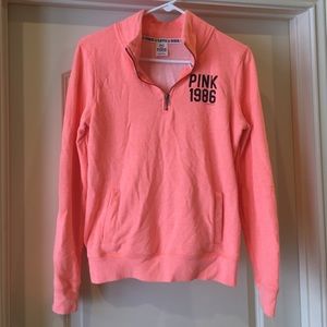 VS-PINK sweater - small