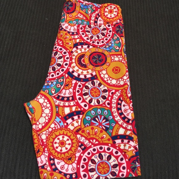 Lularoe buttery soft leggings