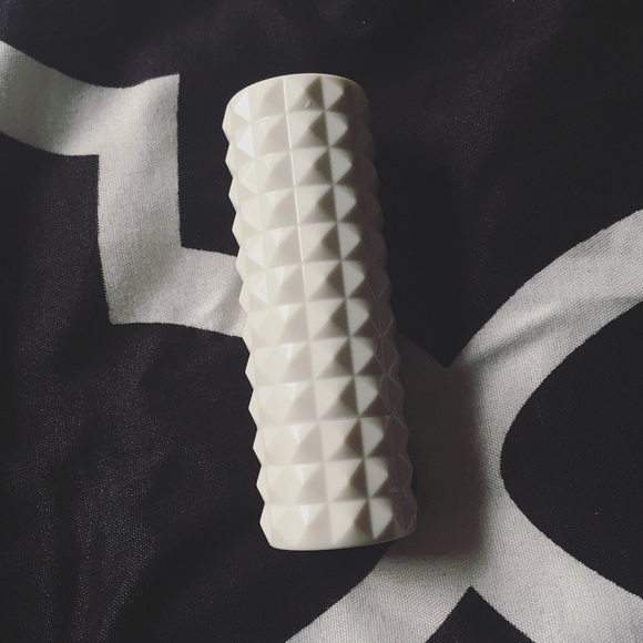 KVD Limited Edition Gold Blooded Studded Lipstic