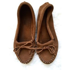 Brown Minnetonka Moccasins, Size 8