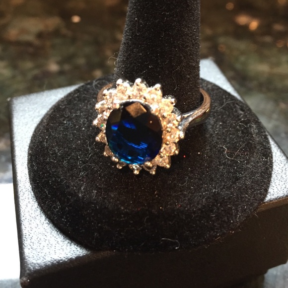 Beautiful RJ Graziano ring - Picture 2 of 4