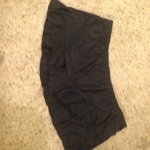 Swim suit skirted bottom