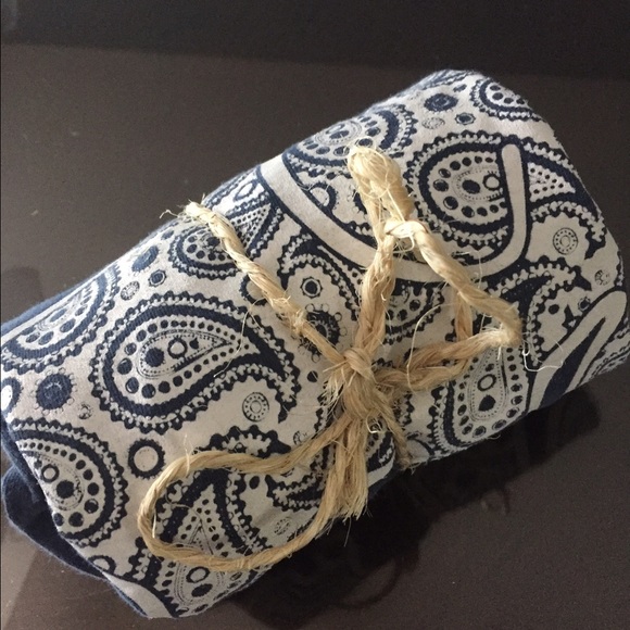 Sold 🐘 - Picture 3 of 4