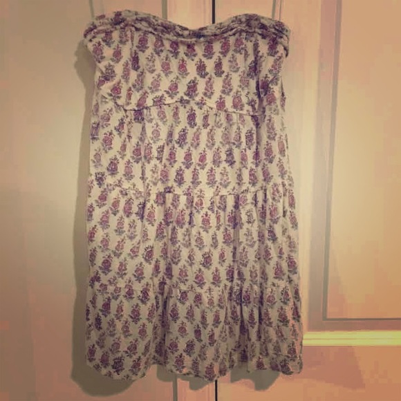 American Eagle Strapless Tank