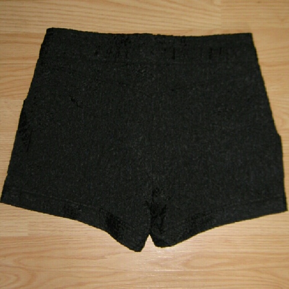 ⏳GONE JUNE 30⏳ Black Dress Shorts - Picture 3 of 4