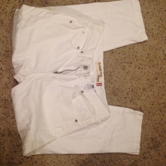 Levi capris