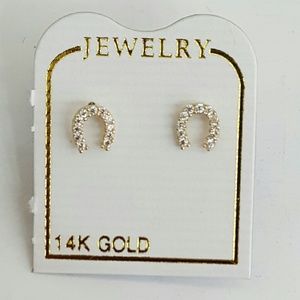14k gold horse shoe stud earrings