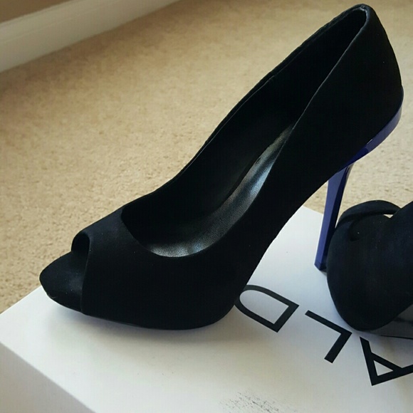 **sold** Peep toe Aldo heels - Picture 3 of 3