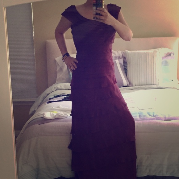 GORGEOUS Tadashi Shoji Plum Evening Gown