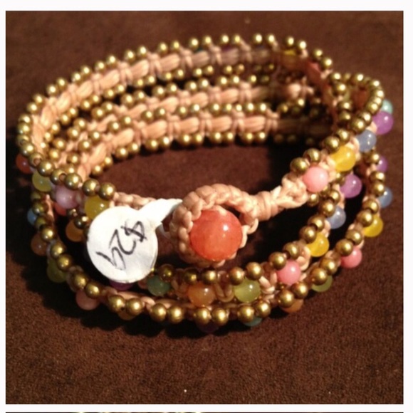 Beautiful triple wrap bracelet from Nepal - Picture 2 of 3