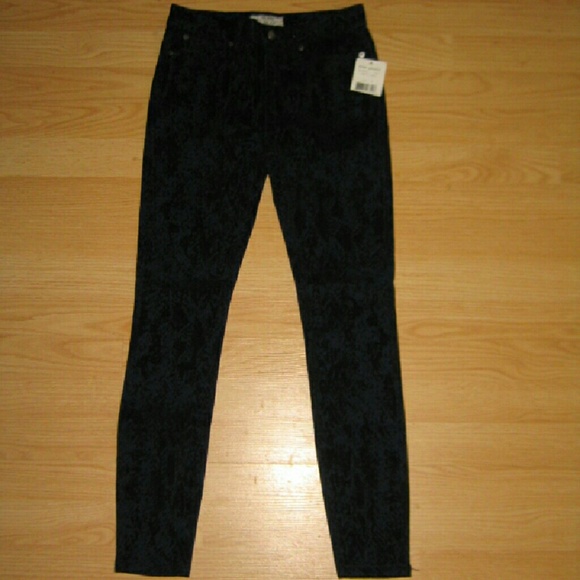 ⏳GONE JUNE 30⏳ Free People Brocade Skinny Jeans - Picture 2 of 4
