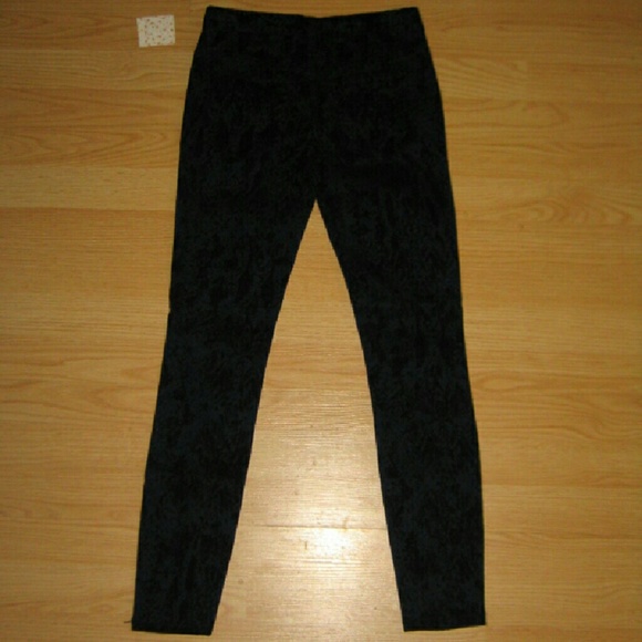 ⏳GONE JUNE 30⏳ Free People Brocade Skinny Jeans - Picture 3 of 4