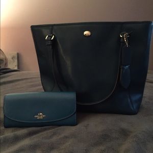 Coach purse with matching wallet!