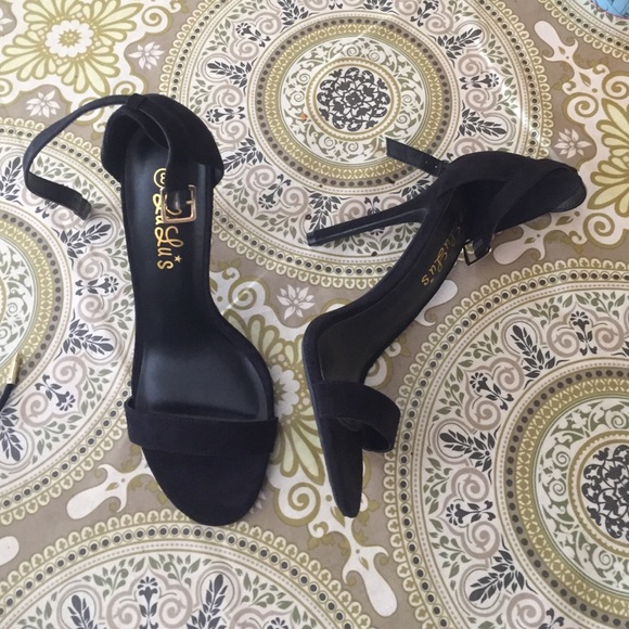 Lulu's elsi single strap heel - Picture 3 of 4