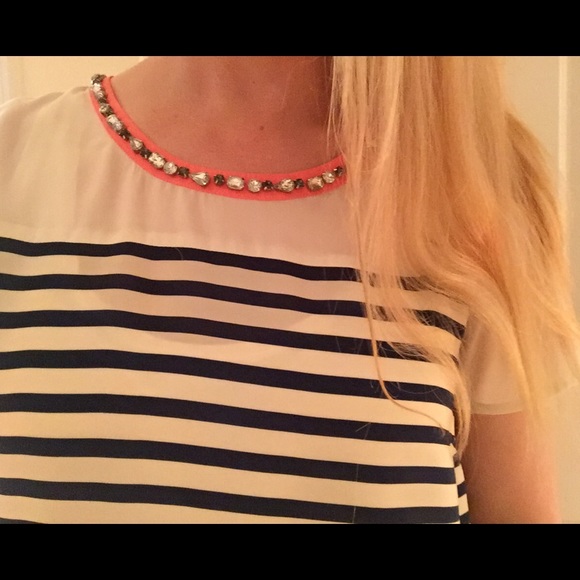 🚫 SOLD - navy & white striped jewel neck top