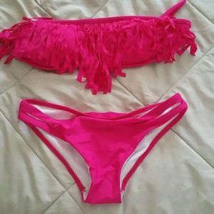 Get summer ready w/ this 2 piece Bandeau