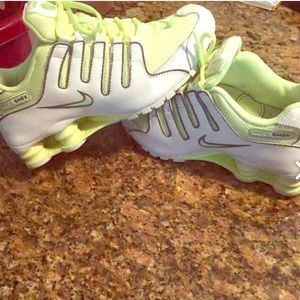 Neon green/white nike shox
