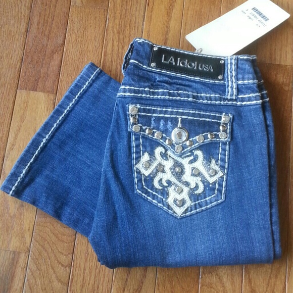 NWT L.A. Idol Bootcut Size 5 (real waist 26)