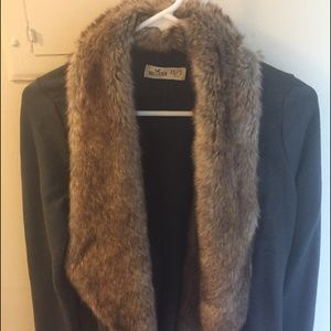 Grey sweater with fur collar