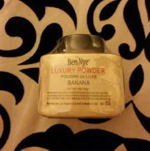 Ben Nye Luxury Banana Powder