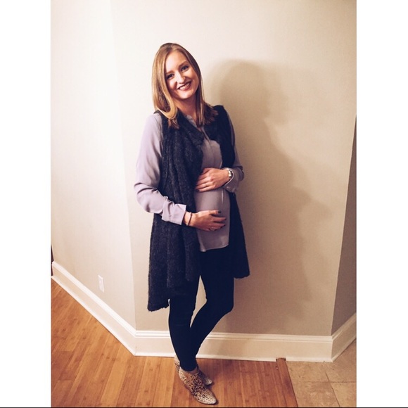 Meet your Posher, Jennifer - Picture 2 of 4