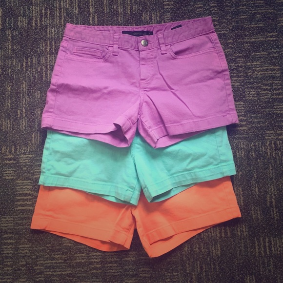 Colorful shorts! - Picture 1 of 3