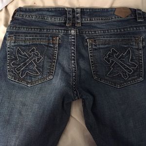 MAKE AN OFFER Tin Haul jeans