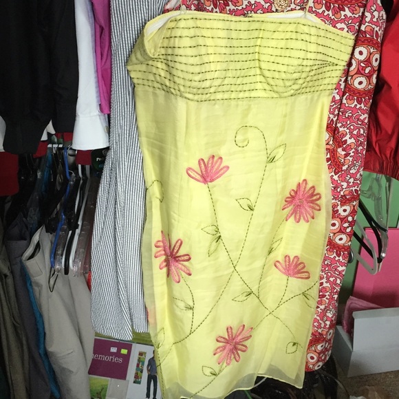 MUSE STRAPLESS DRESS SZ4 - Picture 1 of 2