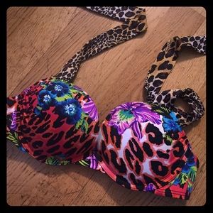 Bombshell Victoria's Secret swim top
