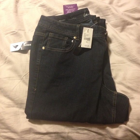 NWT Lane Bryant Skinny Jeans