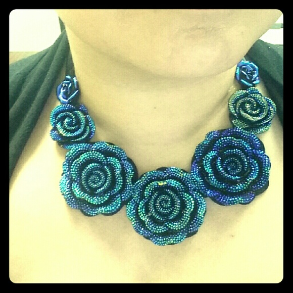 Beautiful Rose Ribbon necklace