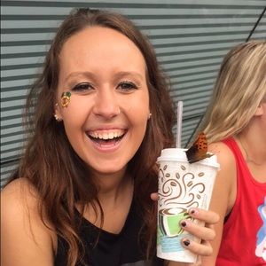 Meet your Posher, Natalie