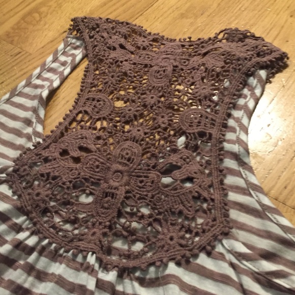 Striped racer back tank top - Picture 3 of 3