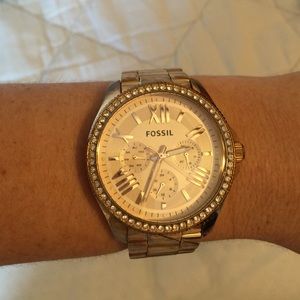 Rose gold fossil watch