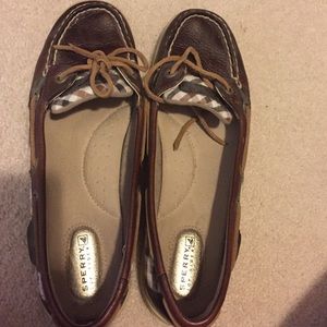 Great Condition Brown Plaid Sperry