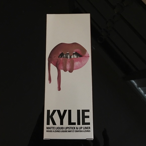 Kylie Jenner matte lipstick kit candy k