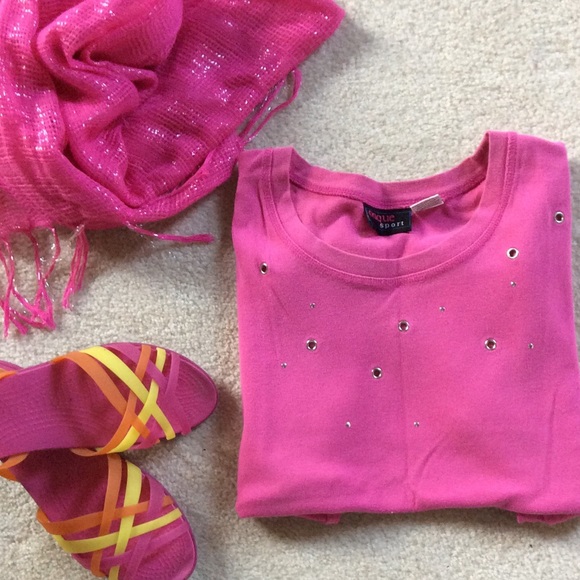 Onque Tops - ☆ADD ON for $5!☆ Onque Sport T hot pink 💕Fun!