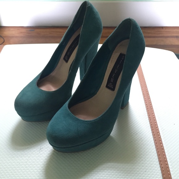 Steve Madden Crikket Pumps in Teal 👠👠 - Picture 1 of 1