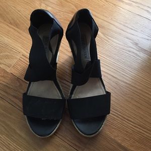 Black Steve Madden wedges