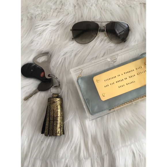 Ellebee206 Accessories - Gold Crackle Tassel