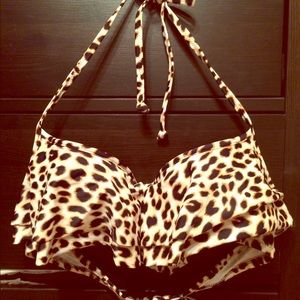CHEETAH PRINT FLOUNCE BIKINI TOP FROM V.S SIZE M