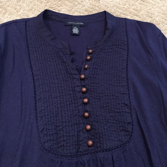 XS navy long sleeve Tommy H Shirt