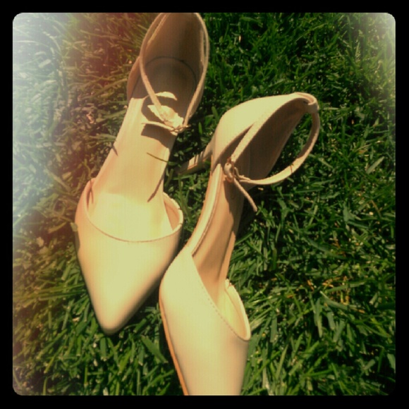 Ankle strap pumps